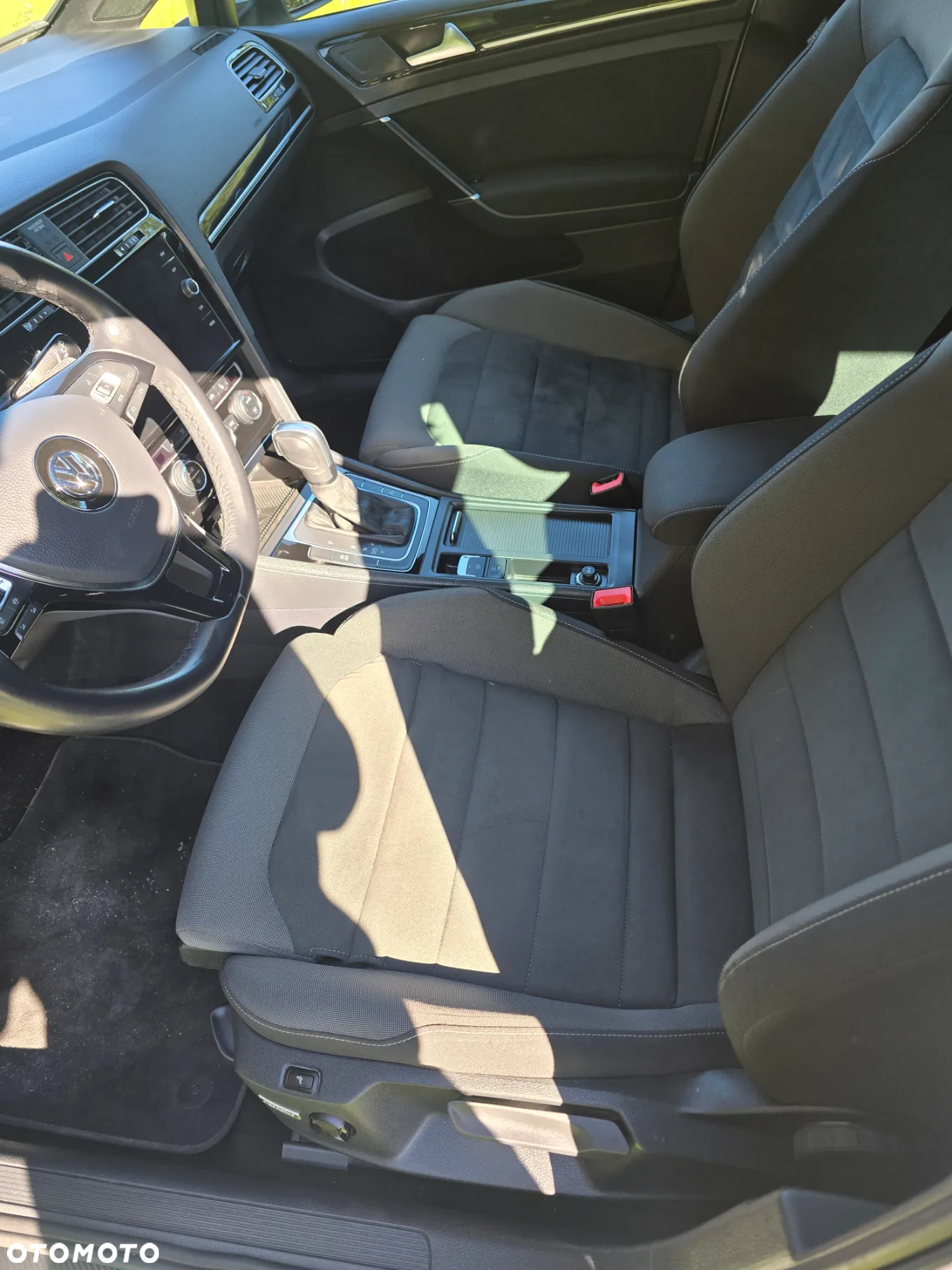 Volkswagen Golf 1.5 eTSI OPF DSG Style - 9
