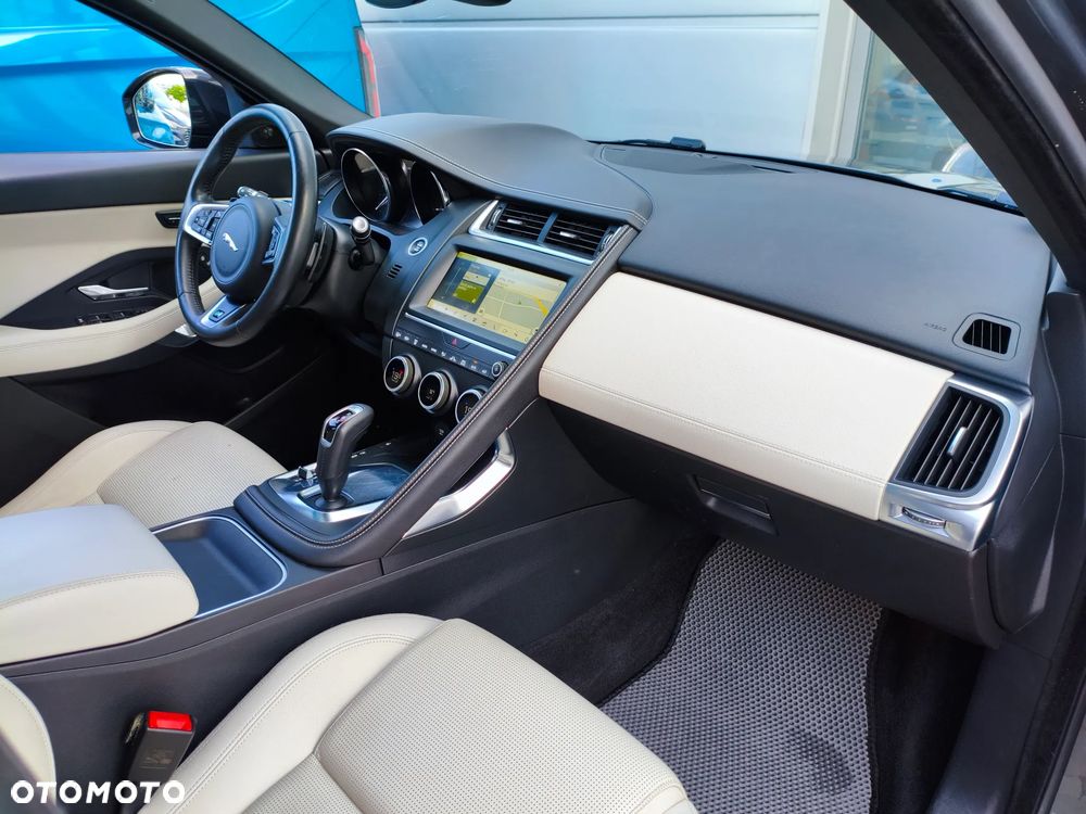 Jaguar E-Pace 2.0 i4D AWD R-Dynamic - 5