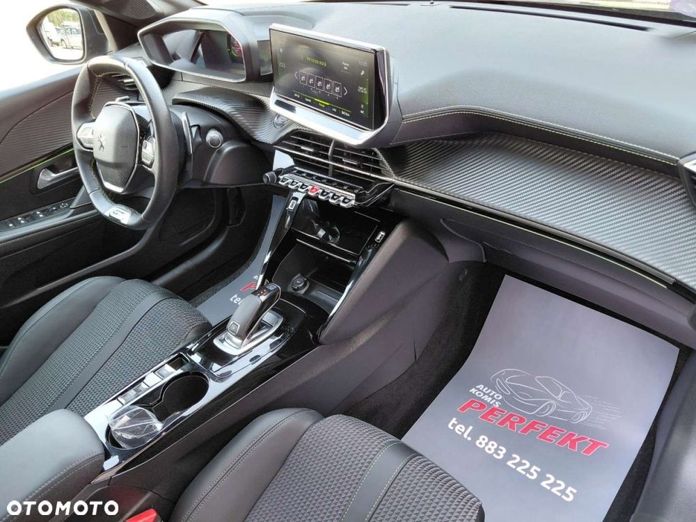 Peugeot 208 - 15