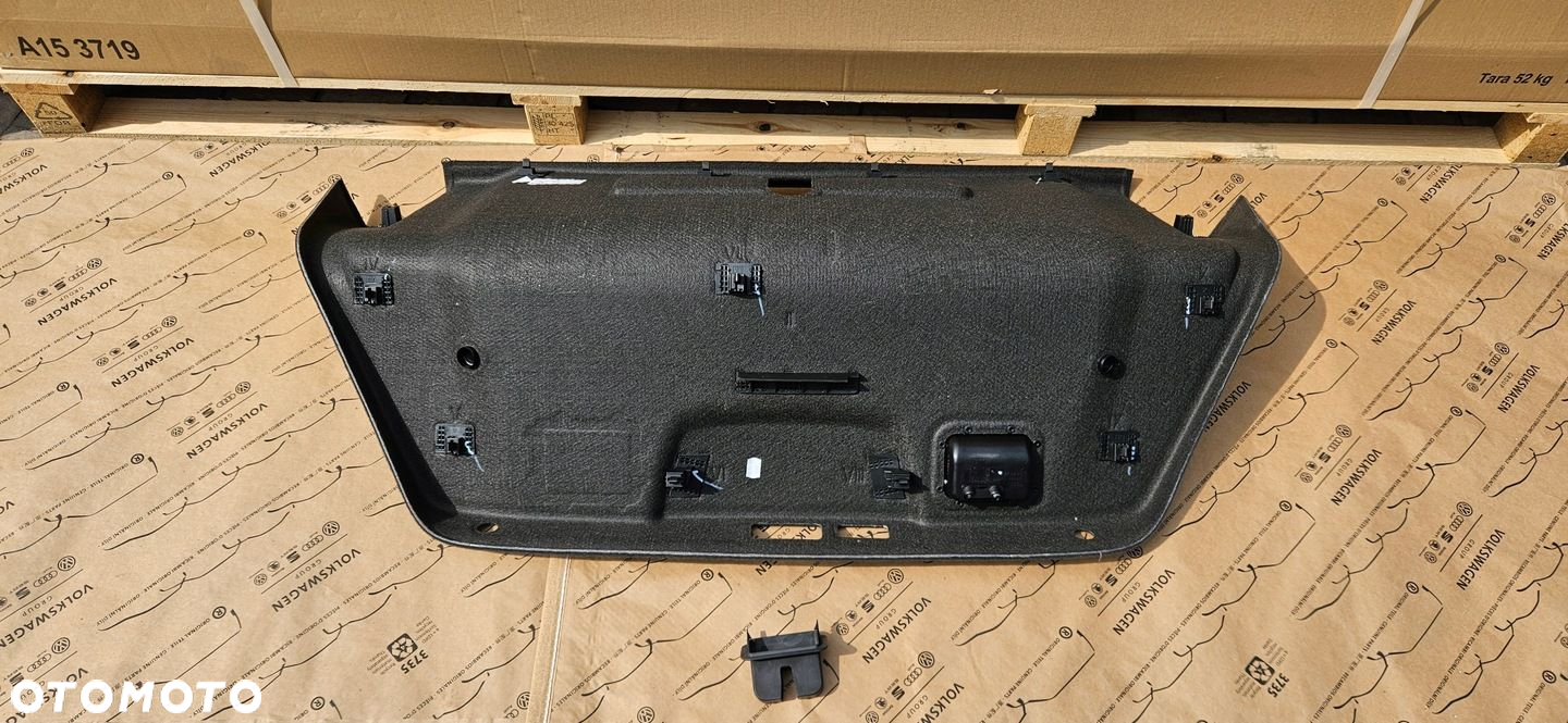 AUDI S8 A8 D4 LIFT TAPICERKA TYLNEJ KLAPY BAGAŻNIKA 4H0867975M - 2
