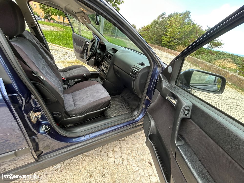 Opel Astra 1.2 Club - 9