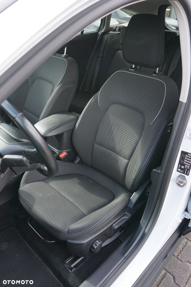 Ford Focus 2.0 EcoBlue Titanium Business - 14
