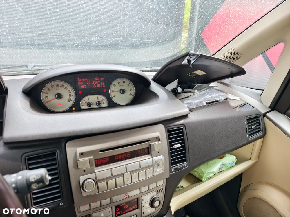 Lancia Musa 1.4 16v Automatik Platino Plus - 31