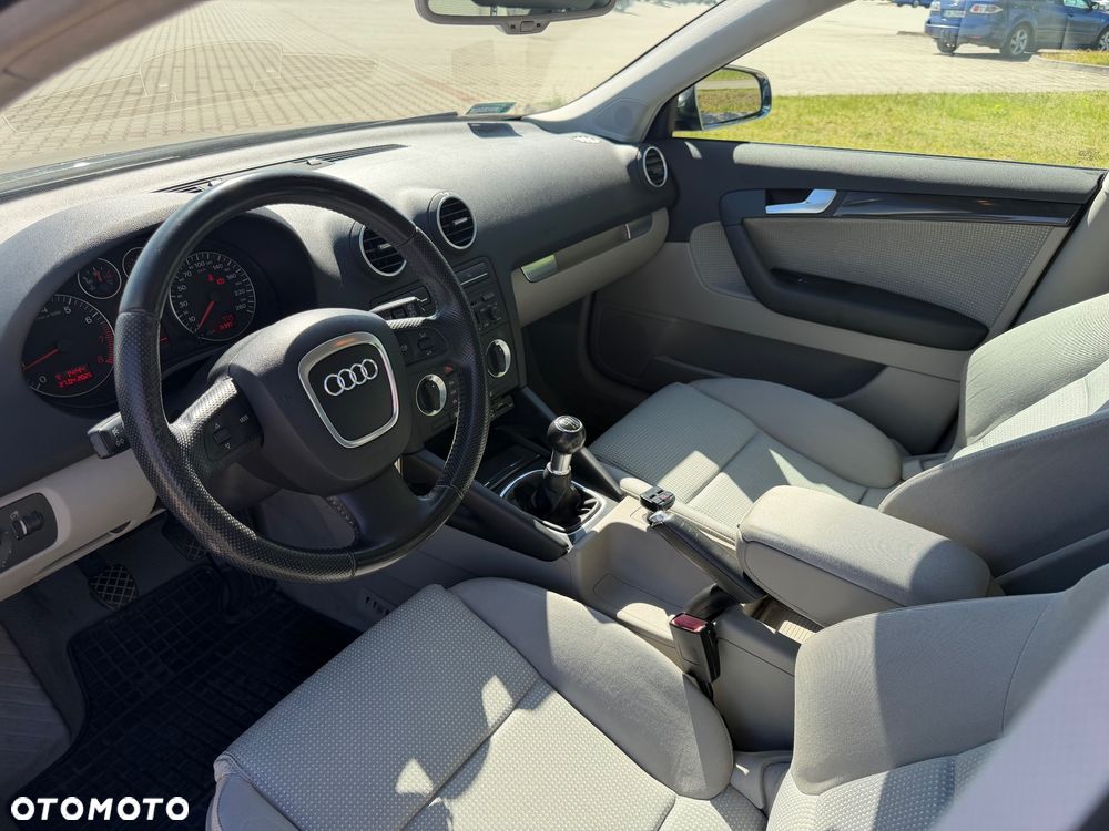 Audi A3 Sportback - 13