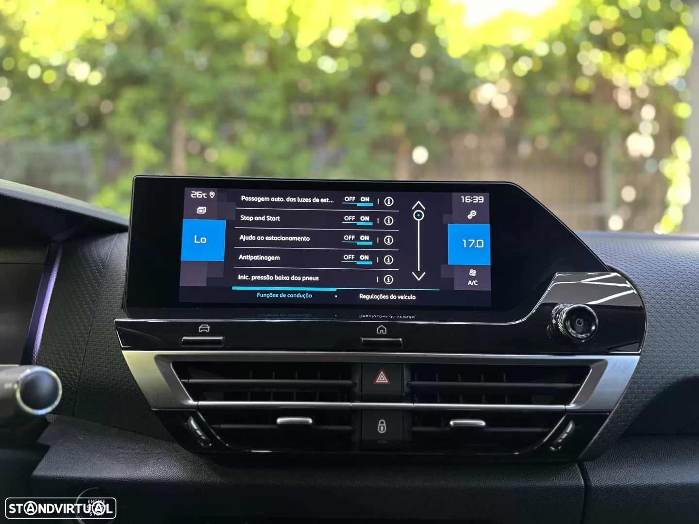Citroën C4 PureTech 130 Stop&Start SHINE - 30