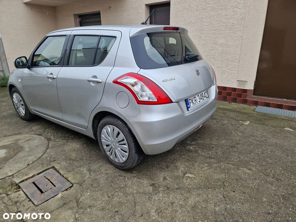 Suzuki Swift - 35