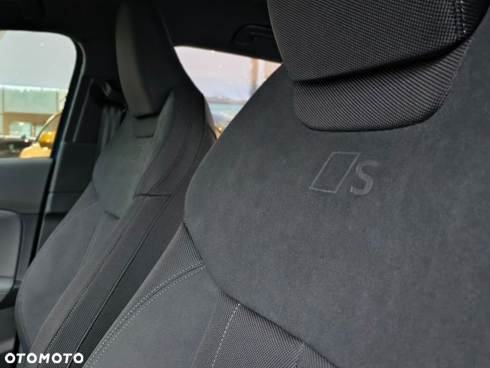 Audi Q3 Sportback - 11