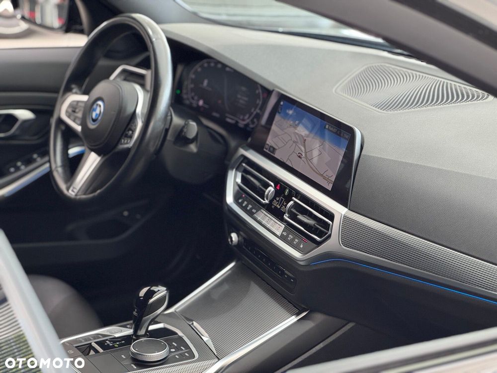 BMW Seria 3 - 38