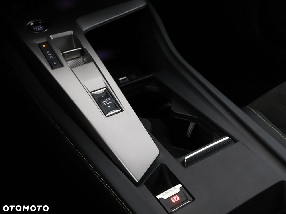 Peugeot 408 1.6 Plug-In Hybrid 225 GT EAT8 - 30