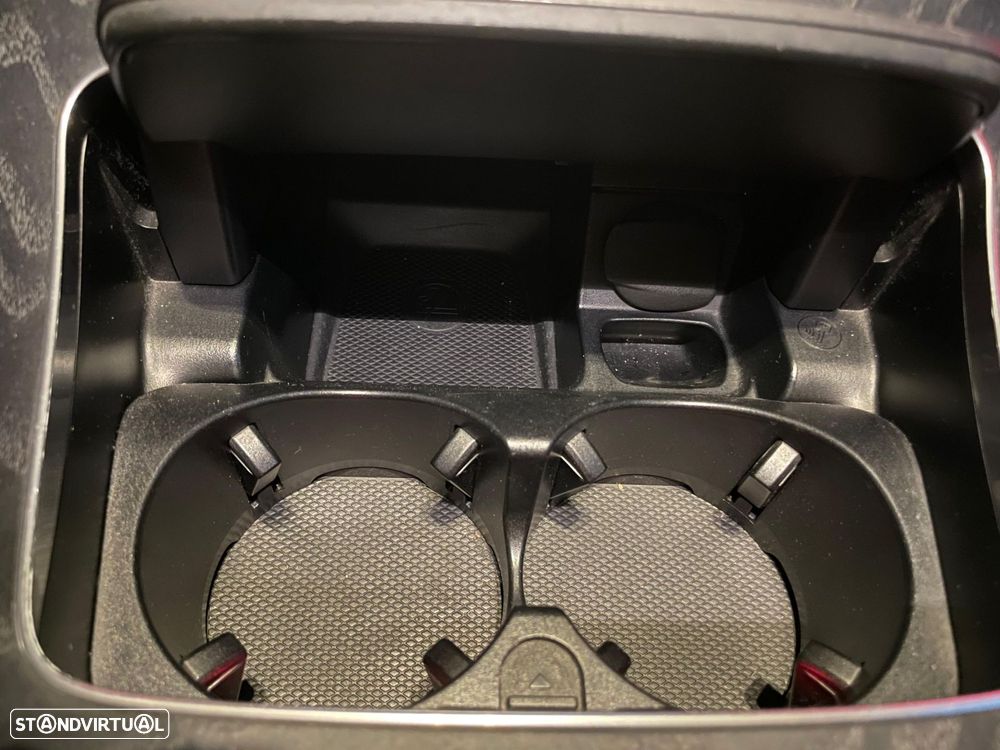 Mercedes-Benz E 300 de Avantgarde - 28