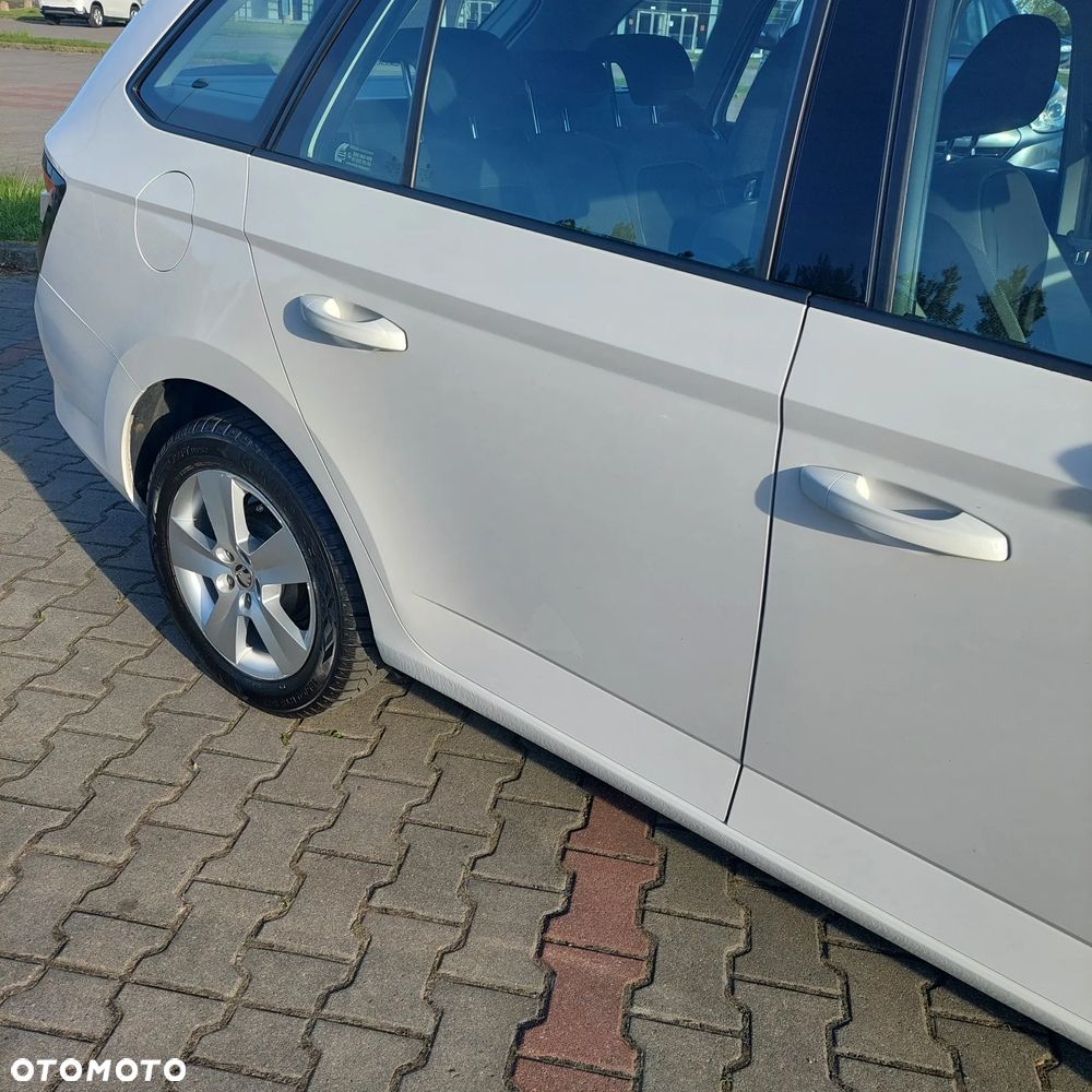 Skoda Fabia 1.2 TSI Ambition - 8