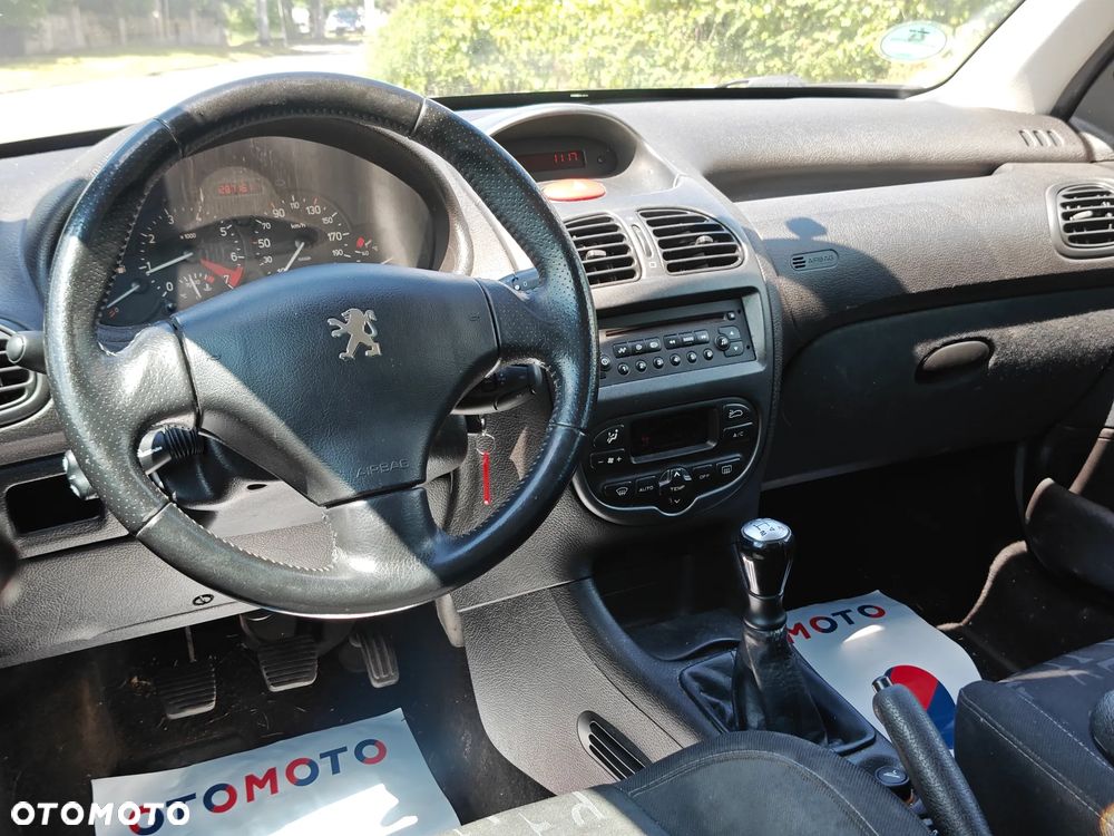 Peugeot 206 75 Grand Filou - 6