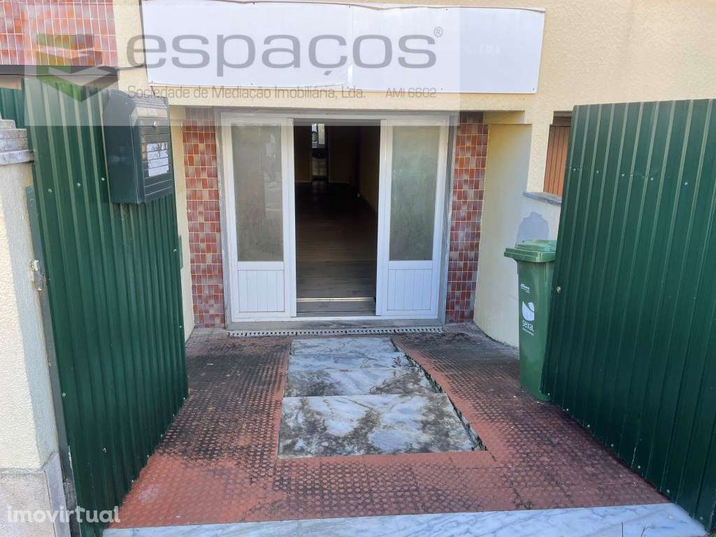 Loja/Escritório em Vale Milhaços, Corroios - Grande imagem: 4/13