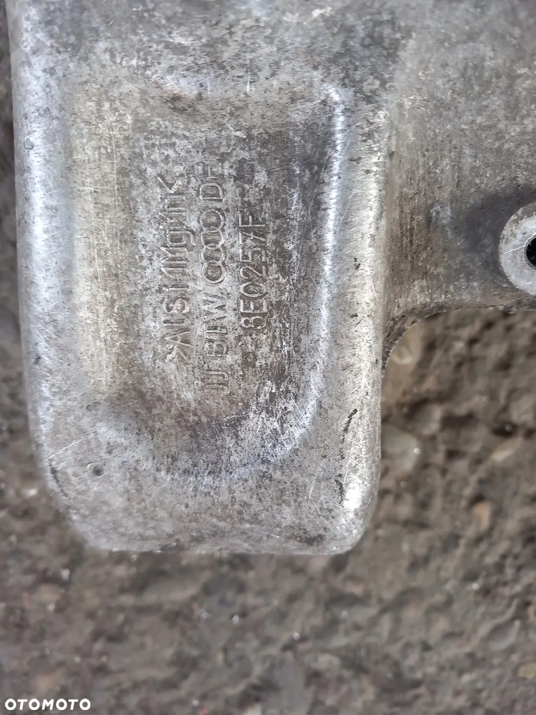Zwrotnice Audi A4 b7 b8 - 3