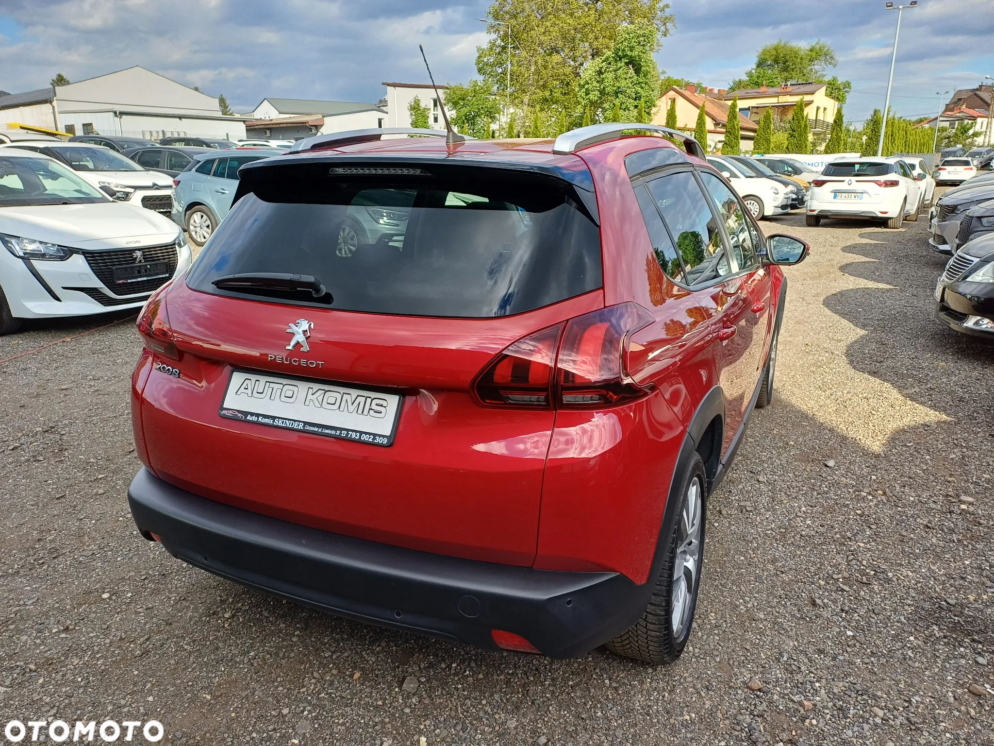 Peugeot 2008 1.2 Pure Tech GPF Signature S&S EAT6 - 6