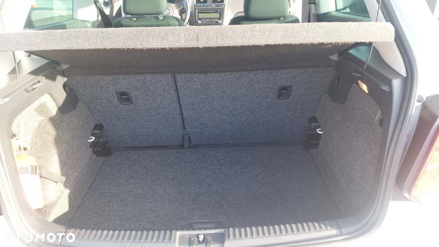 Volkswagen Polo 1.6 TDI Comfortline - 15