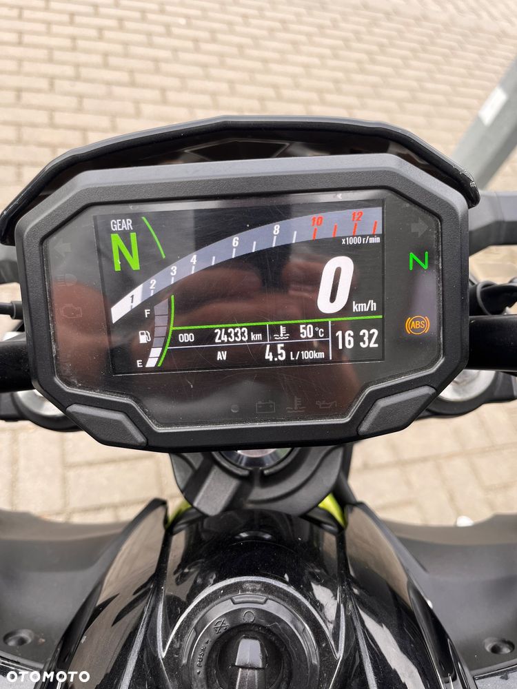 Kawasaki Z 650 - 16