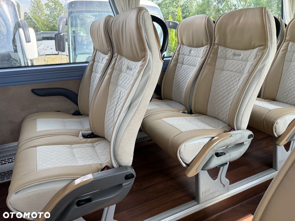 Neoplan Cityliner P16 / 14 metrów - 18