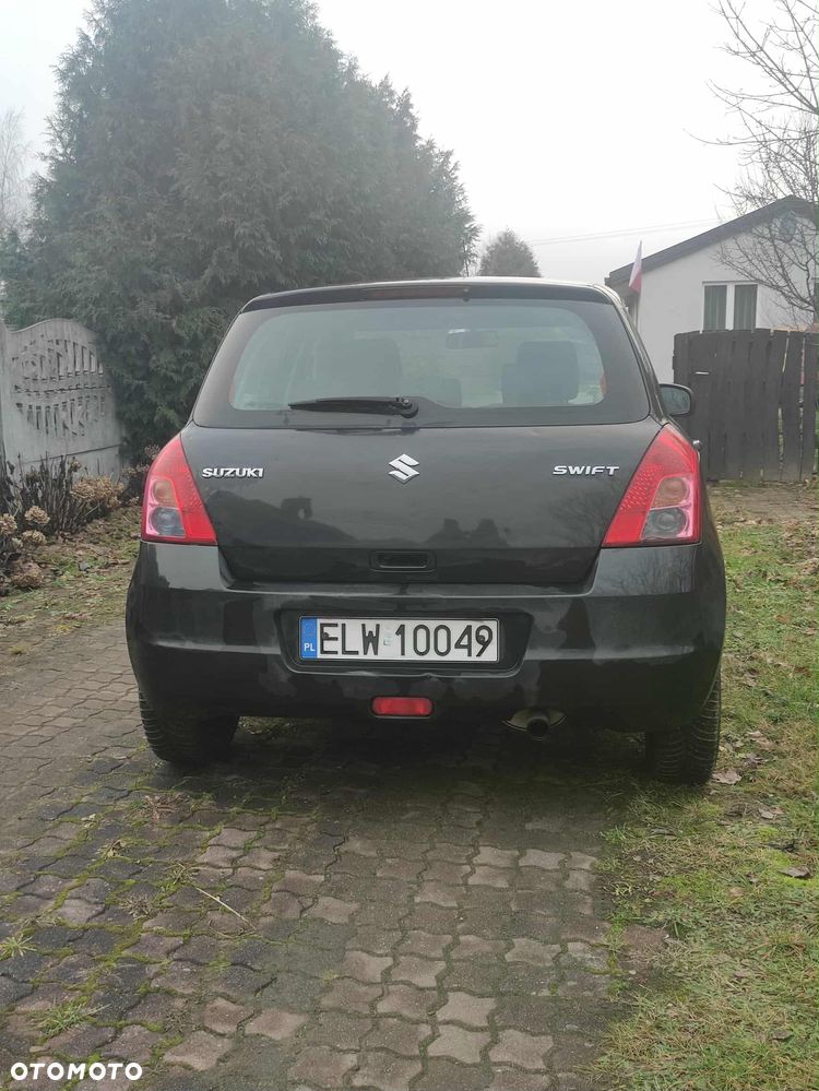 Suzuki Swift 1.3 DDiS Comfort - 3