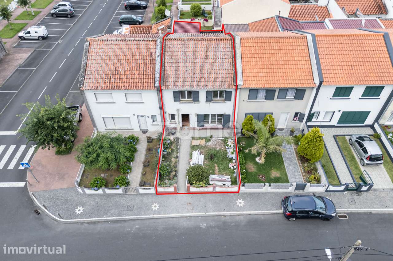 Moradia T3 Renovada com Quintal em Santo António - Grande imagem: 4/20