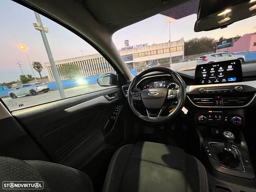 Ford Focus SW 1.5 TDCi EcoBlue Titanium - 41