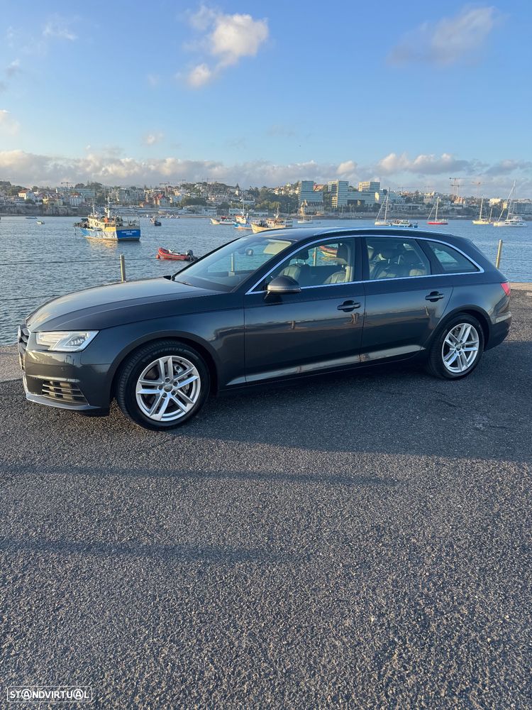 Audi A4 - 1