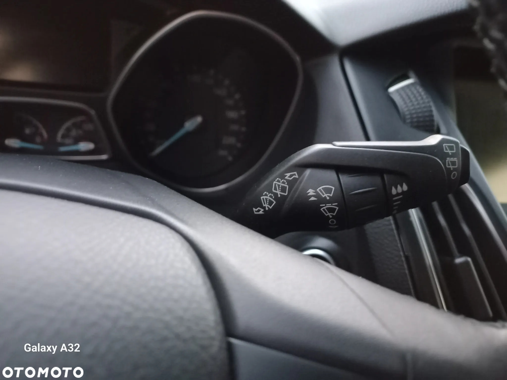 Ford Focus - 17