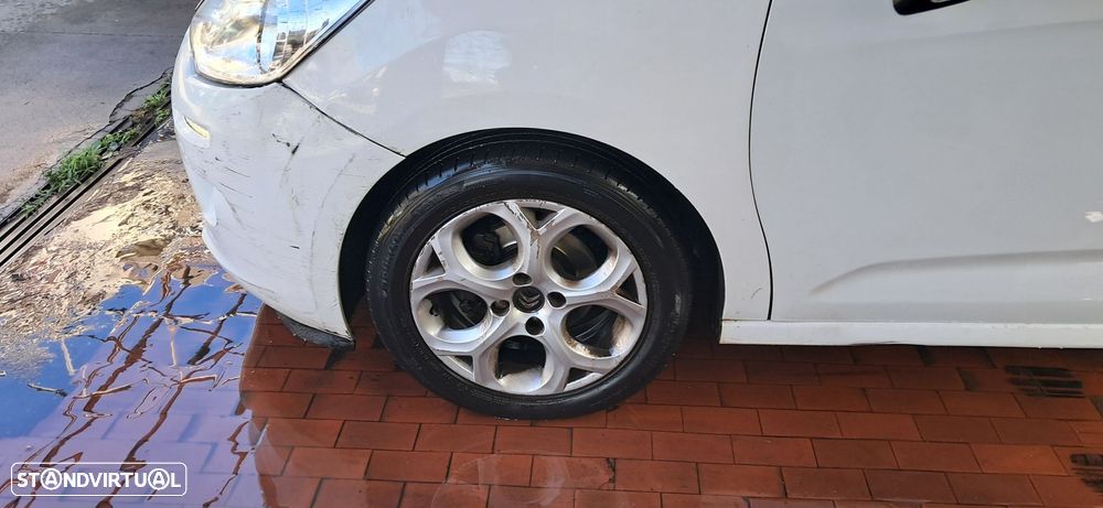 Citroën C3 1.2 PureTech Collection - 2