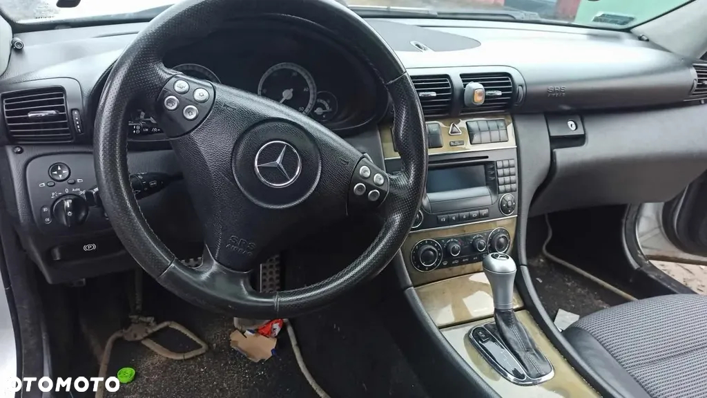 MERCEDES W203 - 7