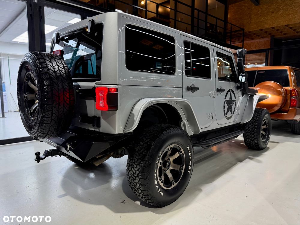 Jeep Wrangler Unlimited 3.8 Sahara