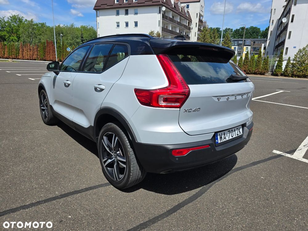 Volvo XC 40 - 5
