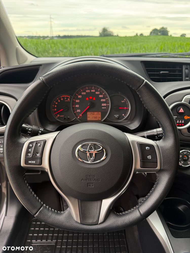 Toyota Yaris 1.0 VVT-i Trend - 22