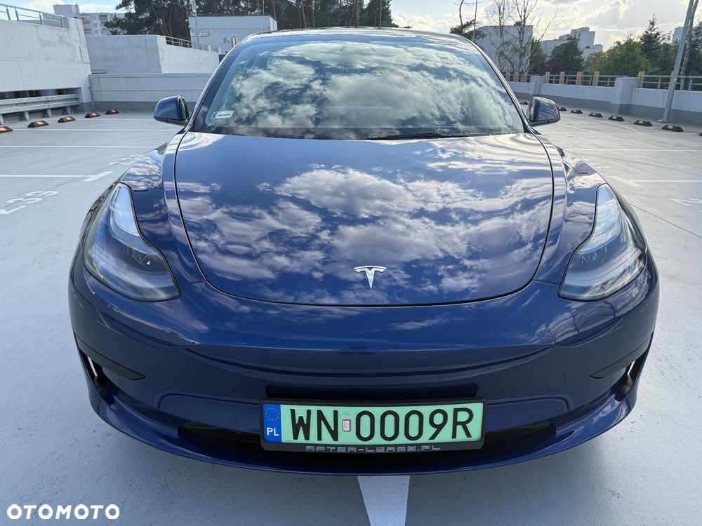 Tesla Model 3 - 12