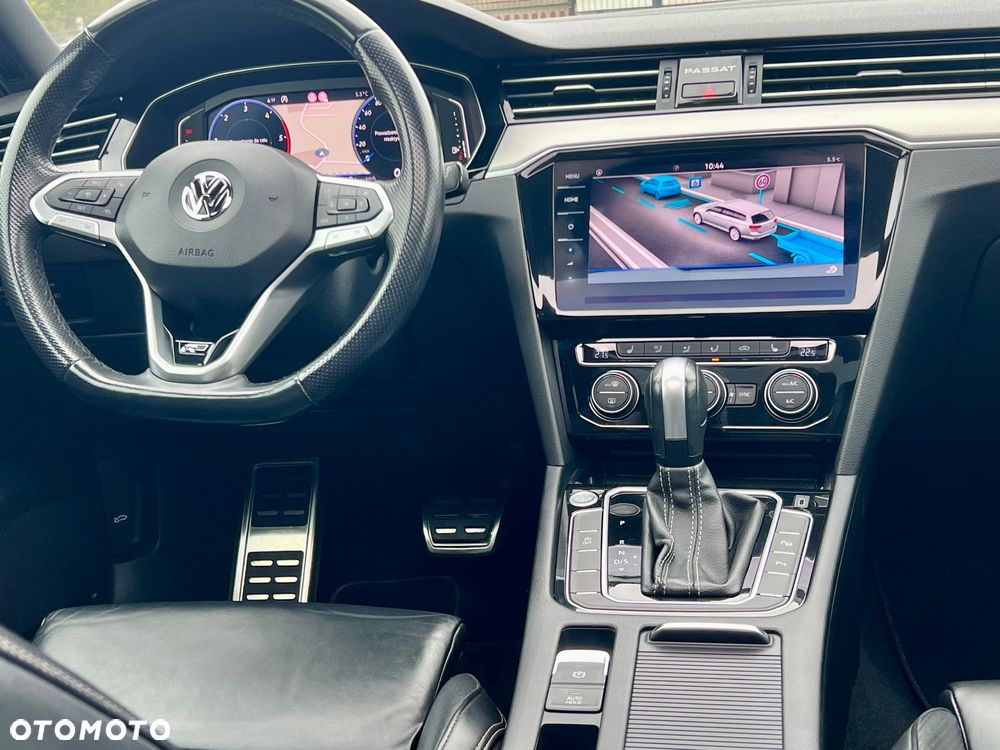 Volkswagen Passat 2.0 TDI SCR R-Line Plus DSG - 5