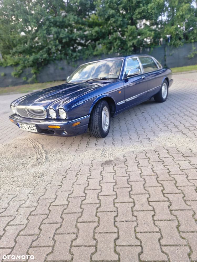 Jaguar Daimler 8 - 3