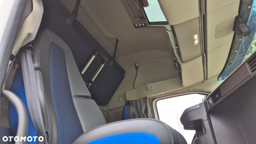 Volvo ///FH///500///2022///1 TURBINA ///JEDYNE 183 TYŚ KM/// GLOBETROTTER///XXL/// KLIMATYZACJA POSTOJOWA/// ZABUDOWY MIĘDZYOSIOWE/// ALUMINIOWE FELGI///FULL LED/// VIRTUAL COCPIT///PEDANTYCZNY  STAN///JAK NOWY - 27