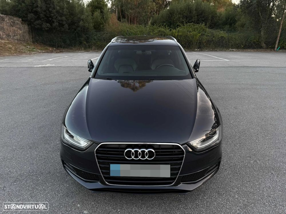 Audi A4 Avant 2.0 TDI Business Line S-line - 2