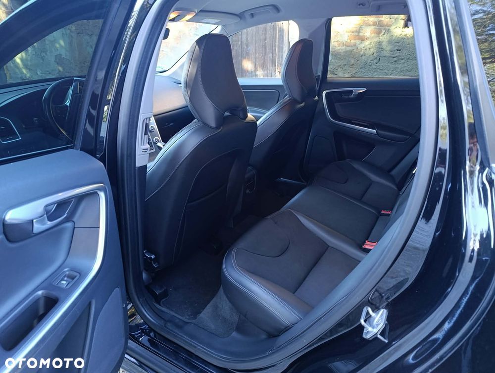 Volvo XC 60 D4 Momentum - 10