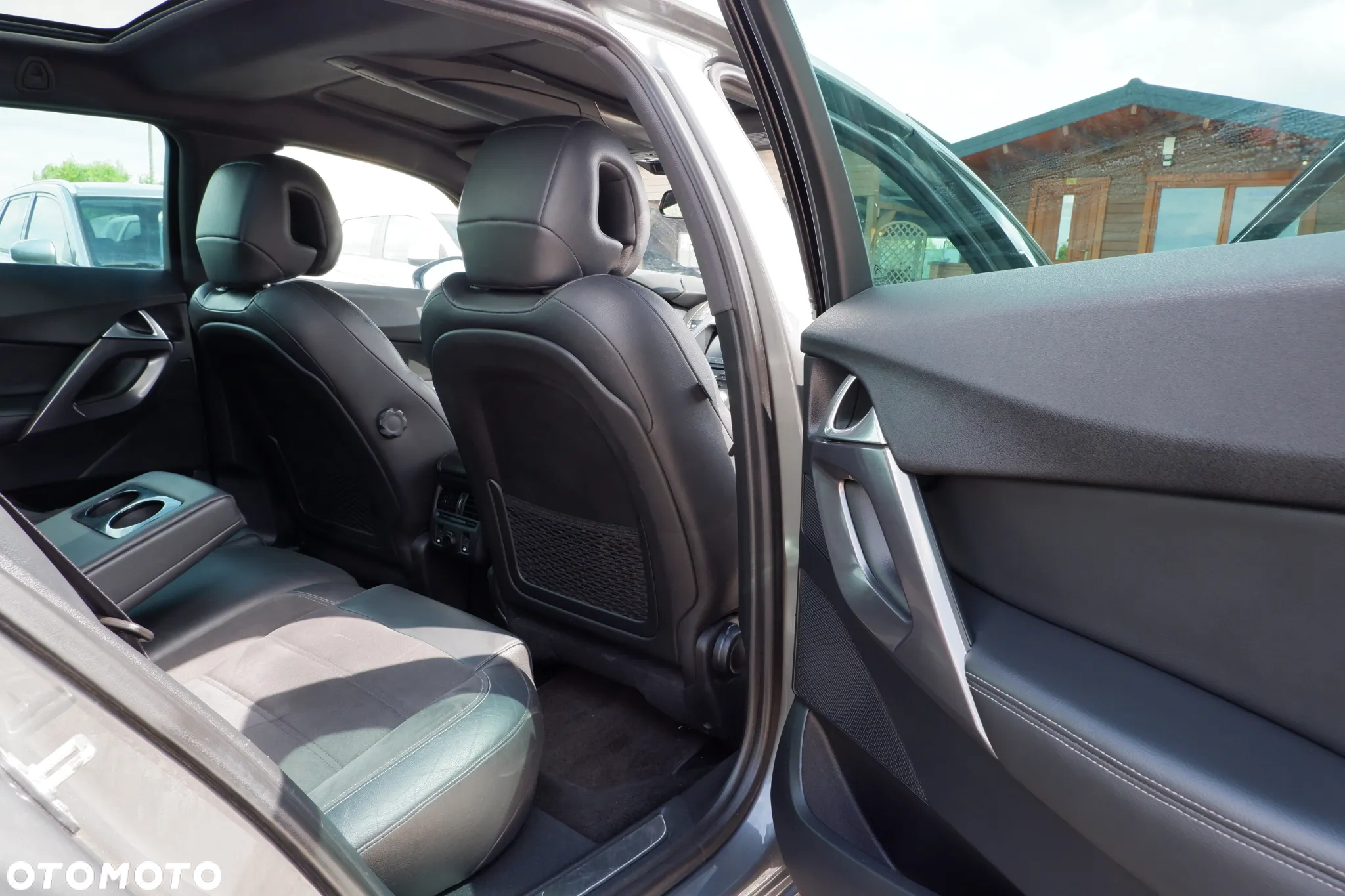 Citroën DS5 2.0 HDi SoChic - 12