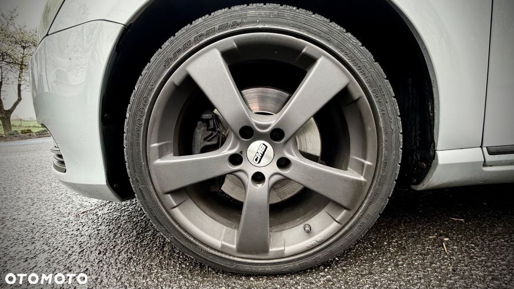 Volkswagen Passat - 14