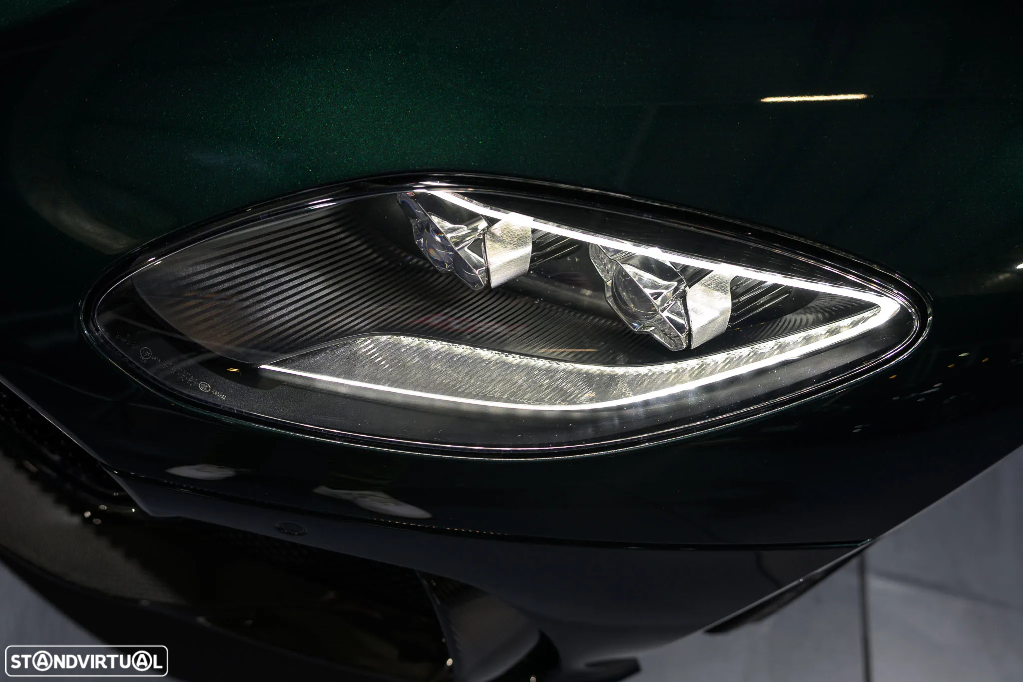 Aston Martin DBS Coupe 770 Ultimate - 4