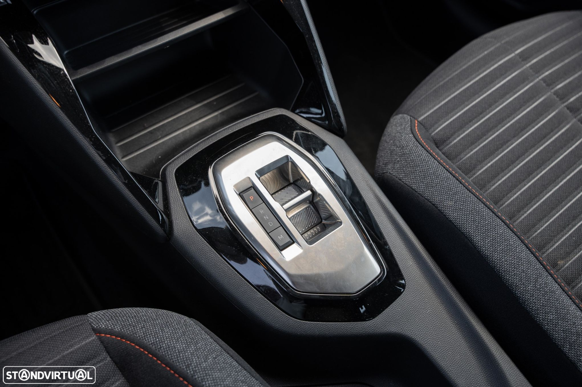 Peugeot 208 PureTech 100 EAT8 Active Pack - 15