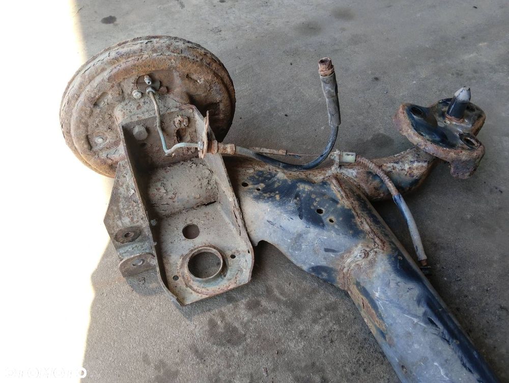 BELKA OŚ ZAWIESZENIA TYŁ BĘBNY BEZ ABS FORD FIESTA MK5 MK6 02-05 - 3