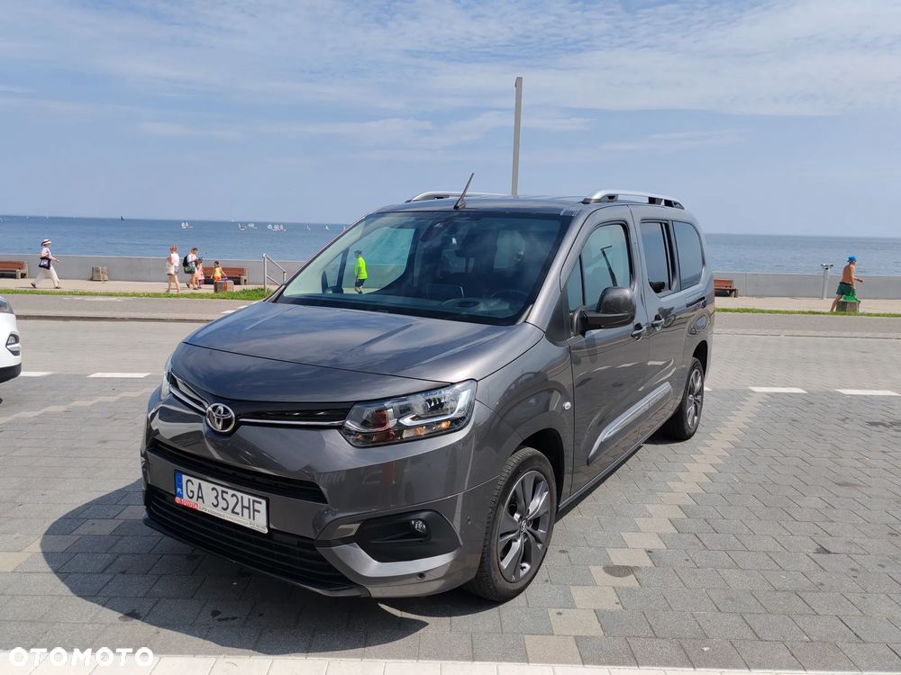 Toyota Proace City Verso 1.2 D-4T Family - 1