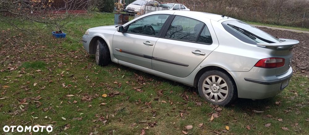 Renault Laguna 1.8 RXE Millenium - 9