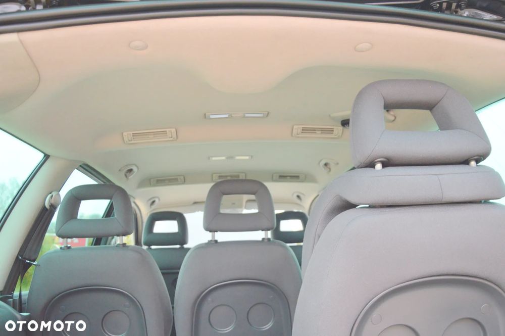 Volkswagen Sharan 1.9 TDI Comfortline Family - 27