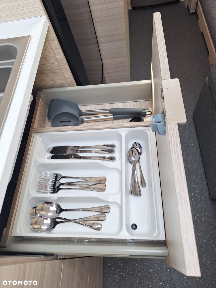 Adria Altea 552 PK 60Y - 17