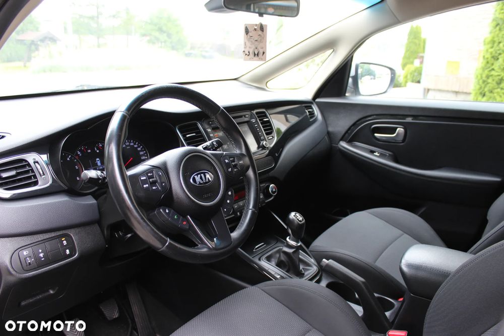 Kia Carens 1.7 CRDi 115 Dream-Team Edition - 23