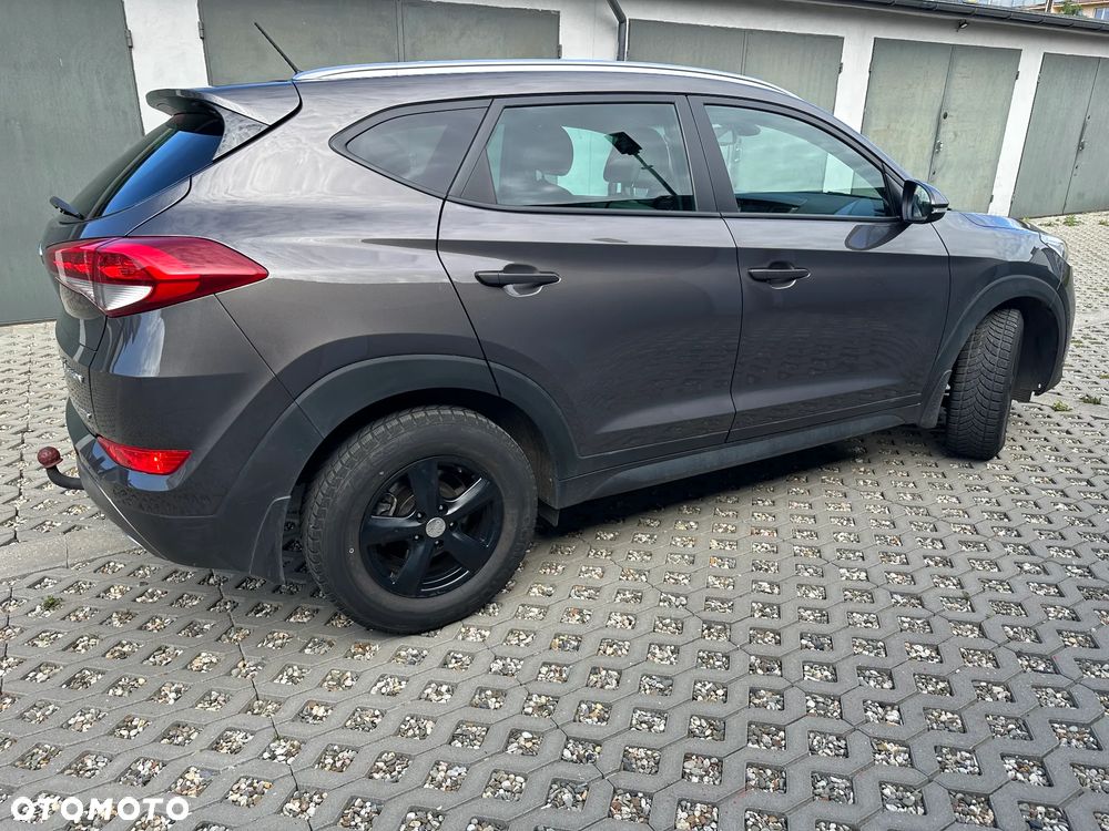 Hyundai Tucson 2.0 CRDi 4WD Automatik Style - 10