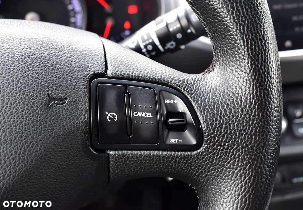 Kia Sportage - 11